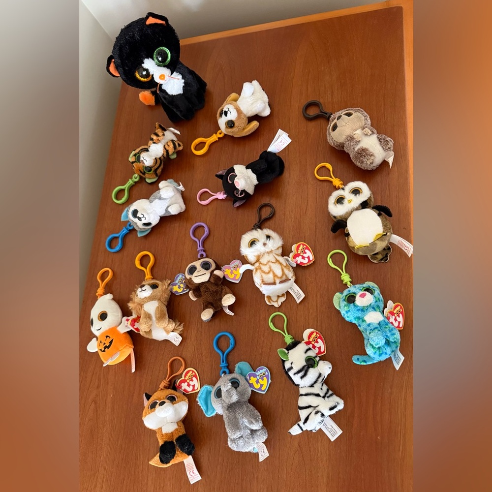 14 Ty Beanie Boos Mini Animal Clips Keychains plus bonus Beanie Boo Frights